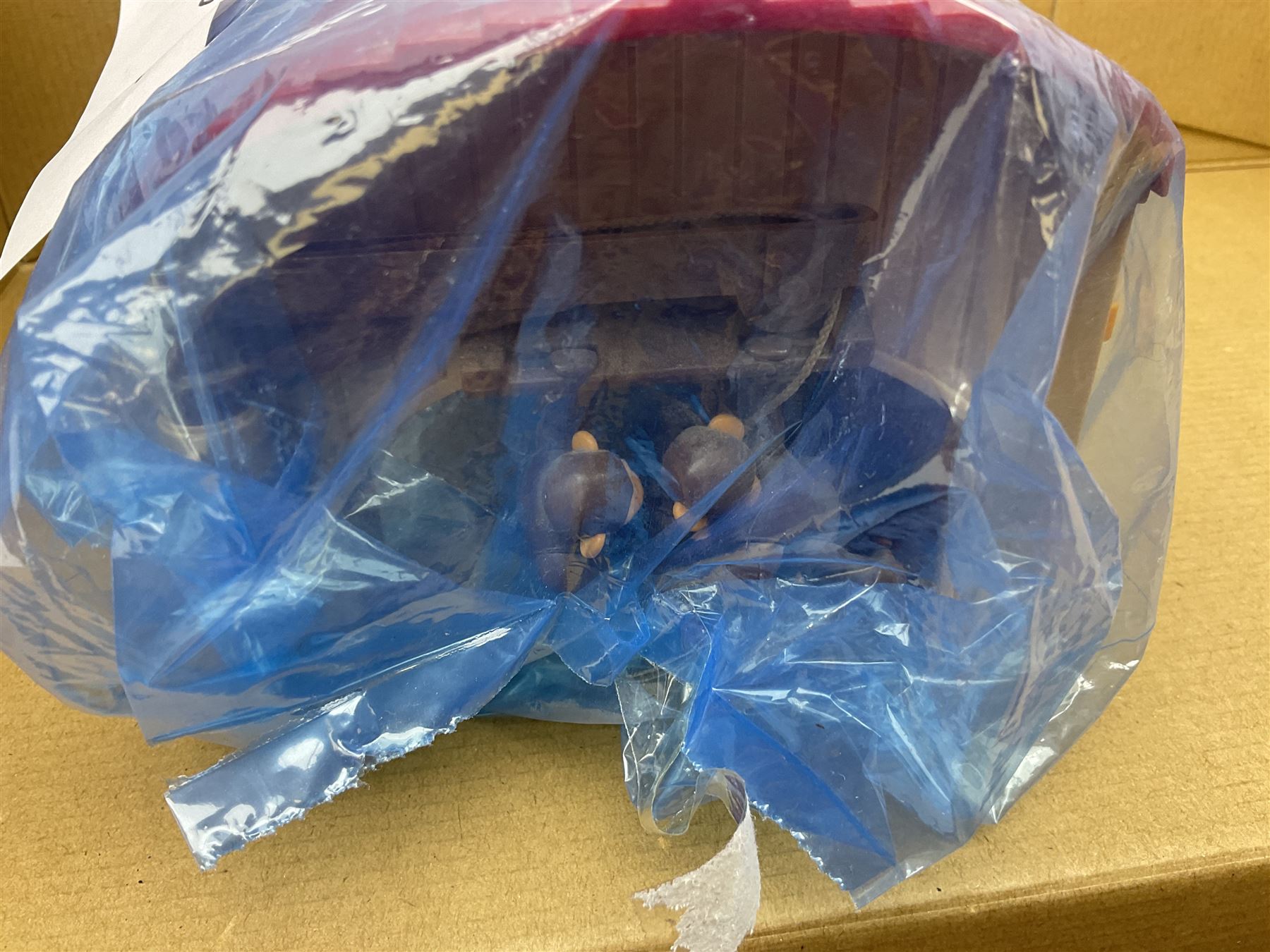 Playmobil - sets 3040, 3896 and 4150 (Adventskalender); all boxed; and Noah's Ark in associated box; together with Playpeople 1770 U.S. Cavalry Super Set; boxed (5)