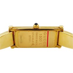 Gucci gold-plated ladies quartz wristwatch, Ref. 1500L, boxed with purchase card dated 2000
