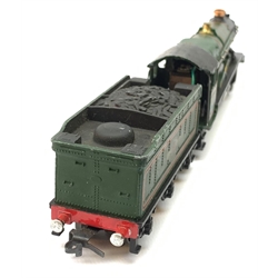 Hornby Dublo - EDLT20 electric three-rail Castle Class 4-6-0 locomotive 'Bristol Castle' No.7013 with tender, in plain blue box