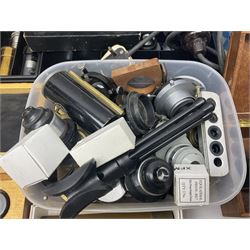 Large collection of microscope lenses, for various microscopes 