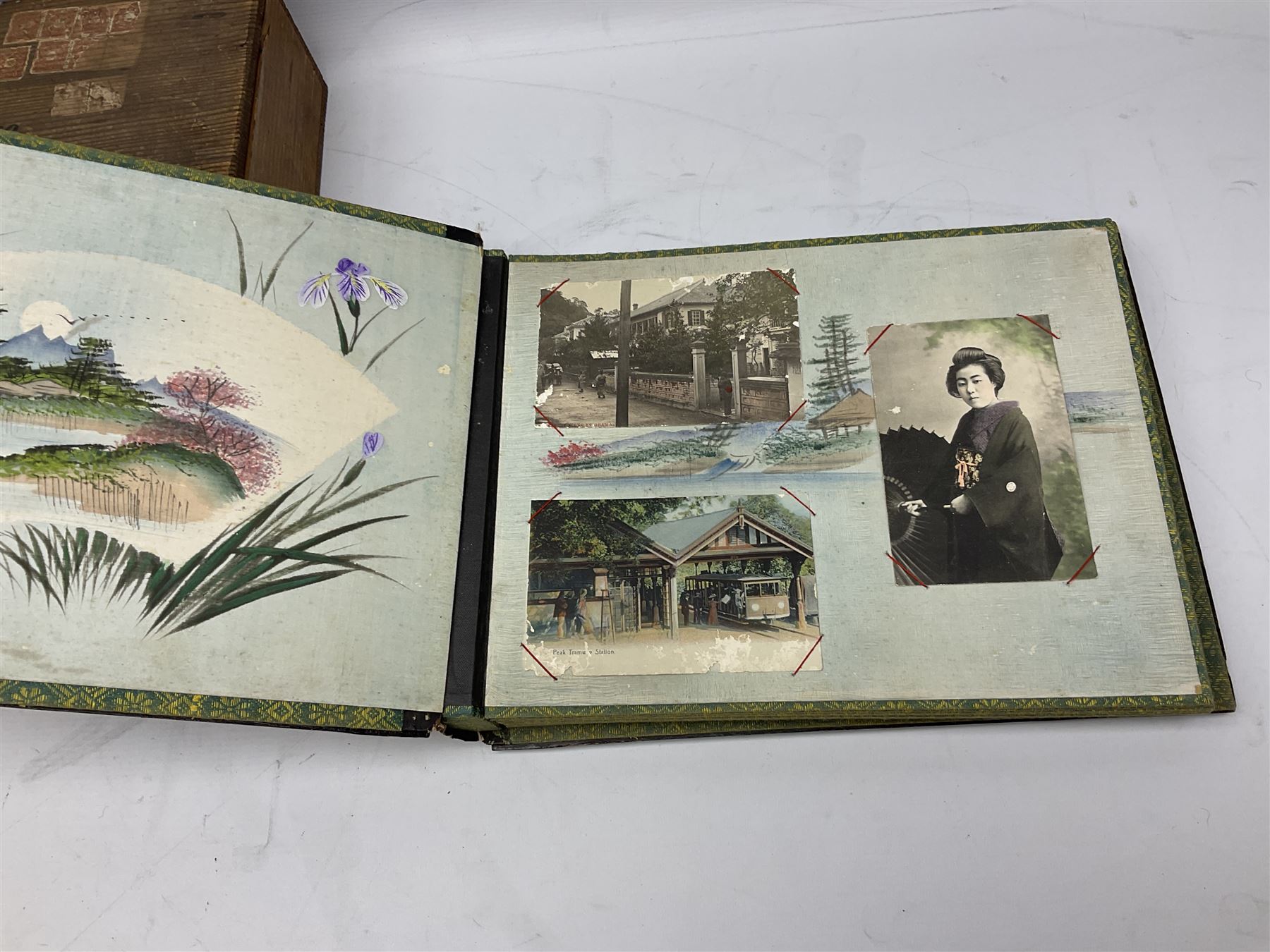 Fully stocked early 20th century Japanese lacquered and shibayama