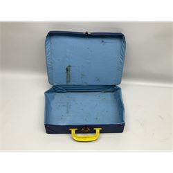 Matchbox 1-75 Series - Carry Case containing thirteen models comprising 2d, 5a, 8a, 9b, 10c, 11c, 13c, 14c, 17d, 25c, 27d, 28c and 31e (Superfast); all boxed