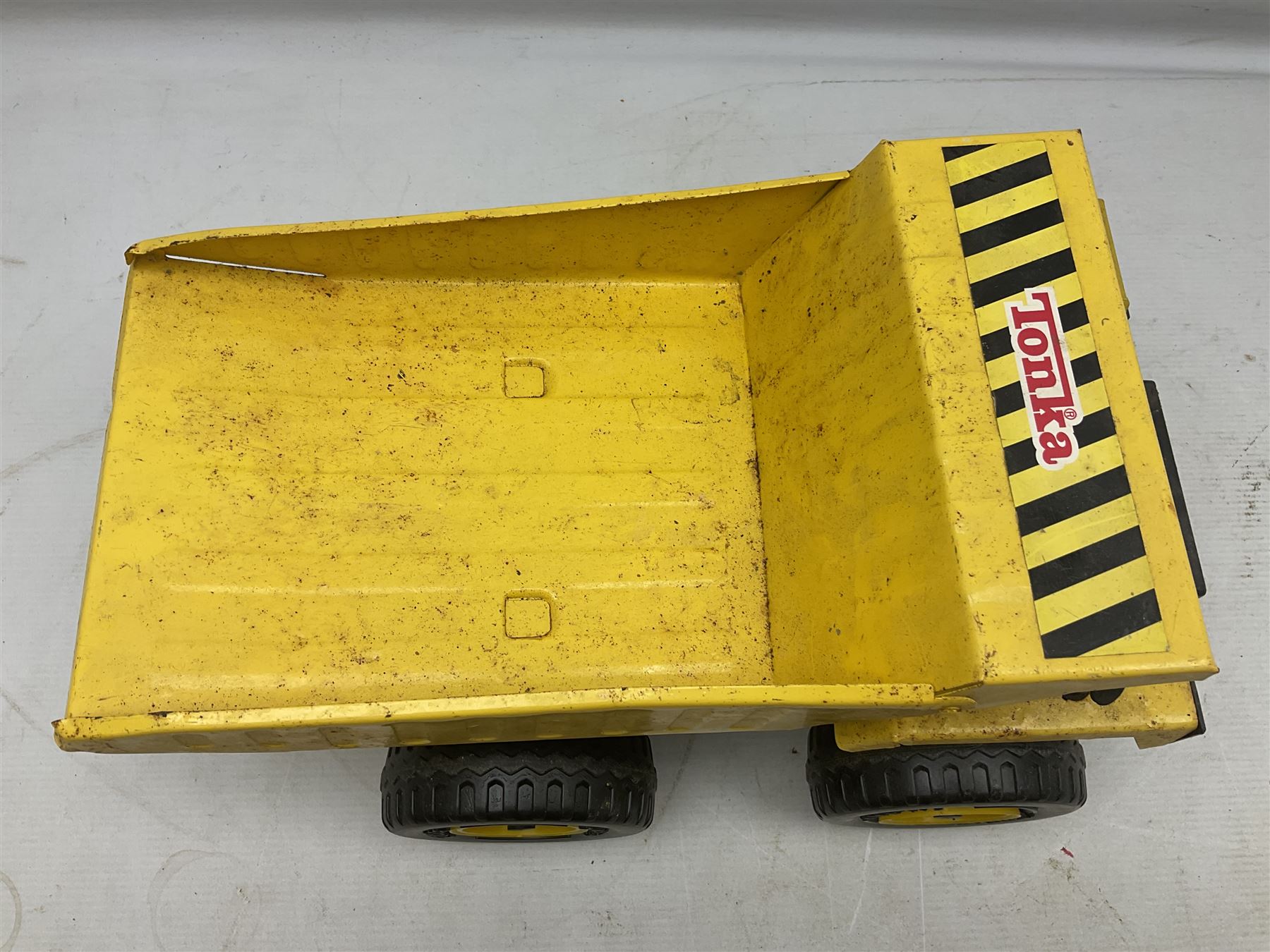 Tonka - five large scale pressed steel vehicles comprising Cement Mixer, Mobile Crane, Bulldozer and two Dumper Trucks (5)