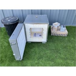 “Pilling Pottery”, 240V kiln, with clay and accessories, kiln shelves, single phase  - THIS LOT IS TO BE COLLECTED BY APPOINTMENT FROM DUGGLEBY STORAGE, GREAT HILL, EASTFIELD, SCARBOROUGH, YO11 3TX