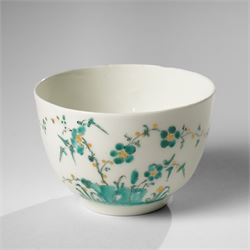 Chinese famille verte dragon bowl, apocryphal Chenghua mark in red to base, D12cm; with another famille verte bowl (2)