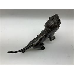 Japanese Meiji bronze model of a Lion, unsigned, L32cm 