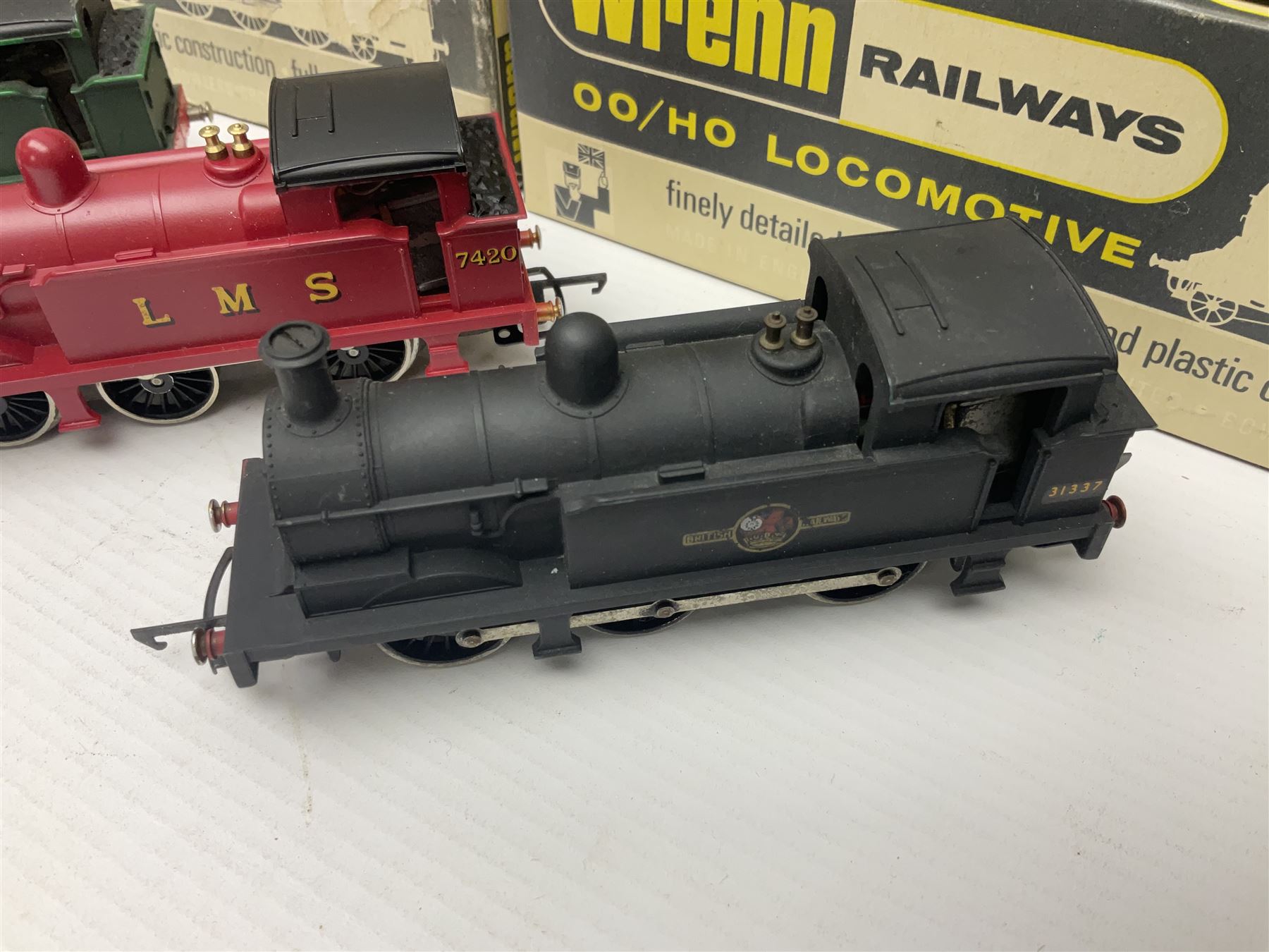 Wrenn '00' gauge - five Class R1 0-6-0 tank locomotives - No.7420 in LMS Red; No.31337 in BR Black; No.31340 in BR Malachite Green; No.1127 in Southern Green; all in boxes with instructions; and No.1127 in Southern Green; in associated Wrenn box (5)