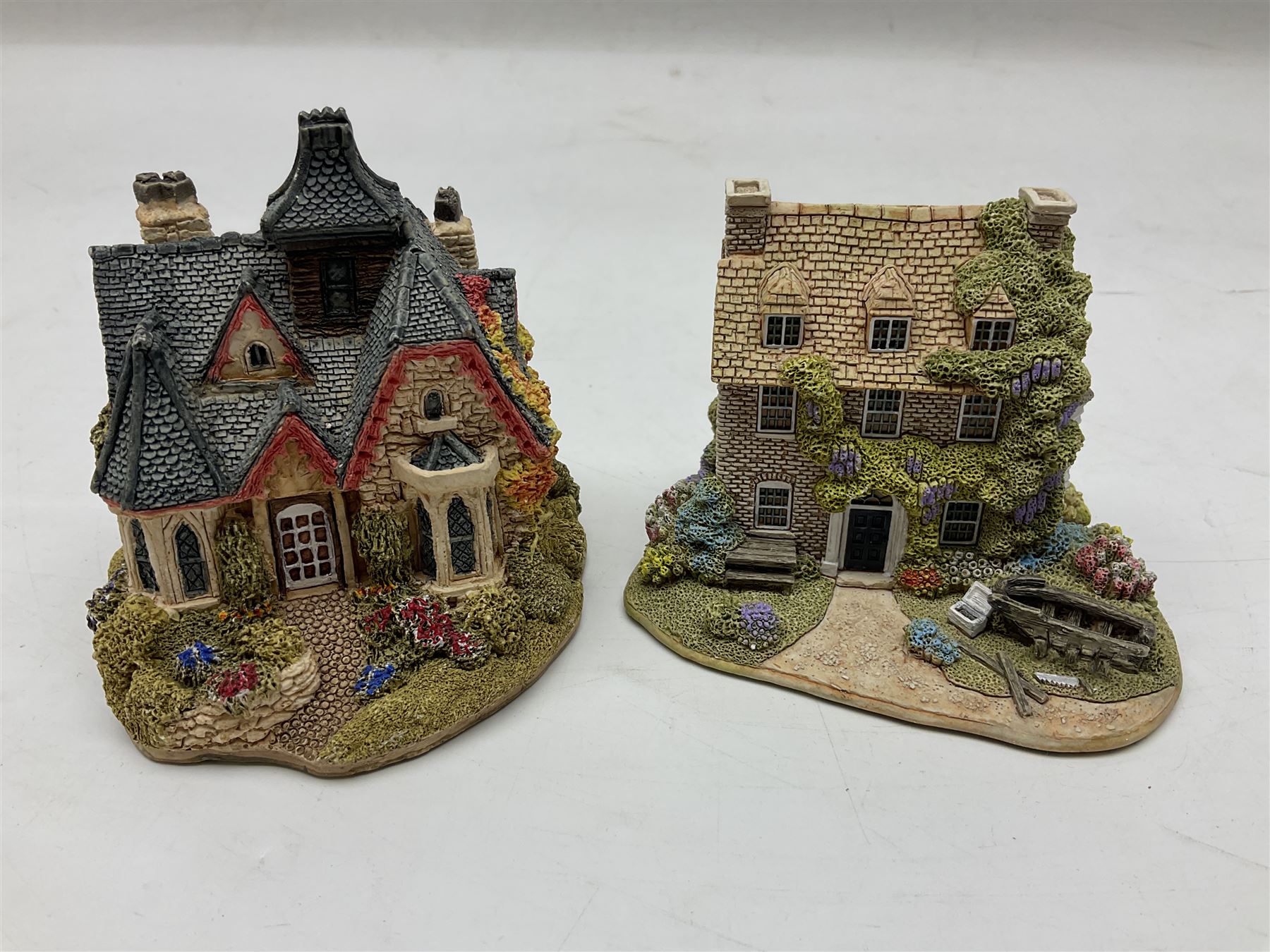 Twenty Lilliput Lane models | Antiques, Collectables, Ceramics