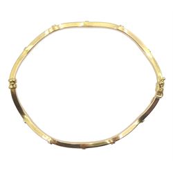 9ct gold wave design hinge bangle, stamped 375, approx 4.4gm