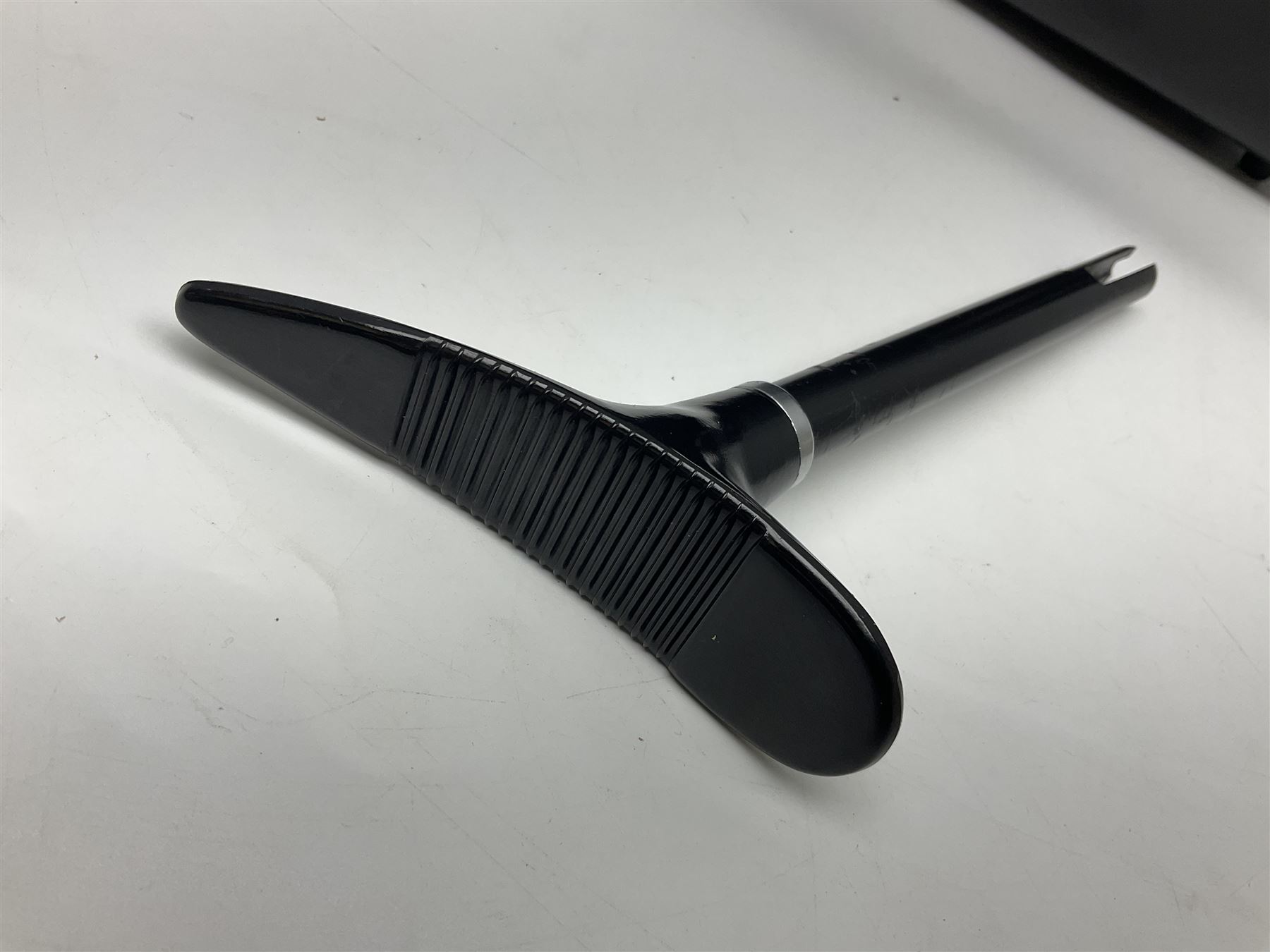 Zenit Photosniper Outfit, to include Zenit E camera body, serial no 80272217, 'Tair-3S 4.5/300' lens serial no 8508819, 'Aico 3x Converter', etc, all in a metal carry case  