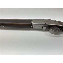W. Horton 98 Buchanan Street Glasgow 20-bore single barrel centre hammer sporting gun, 71cm octagonal to round barrel with side lever opening, walnut stock with chequered grip and fore-end and steel butt plate, serial no.40334, L110cm SHOTGUN CERTIFICATE REQUIRED