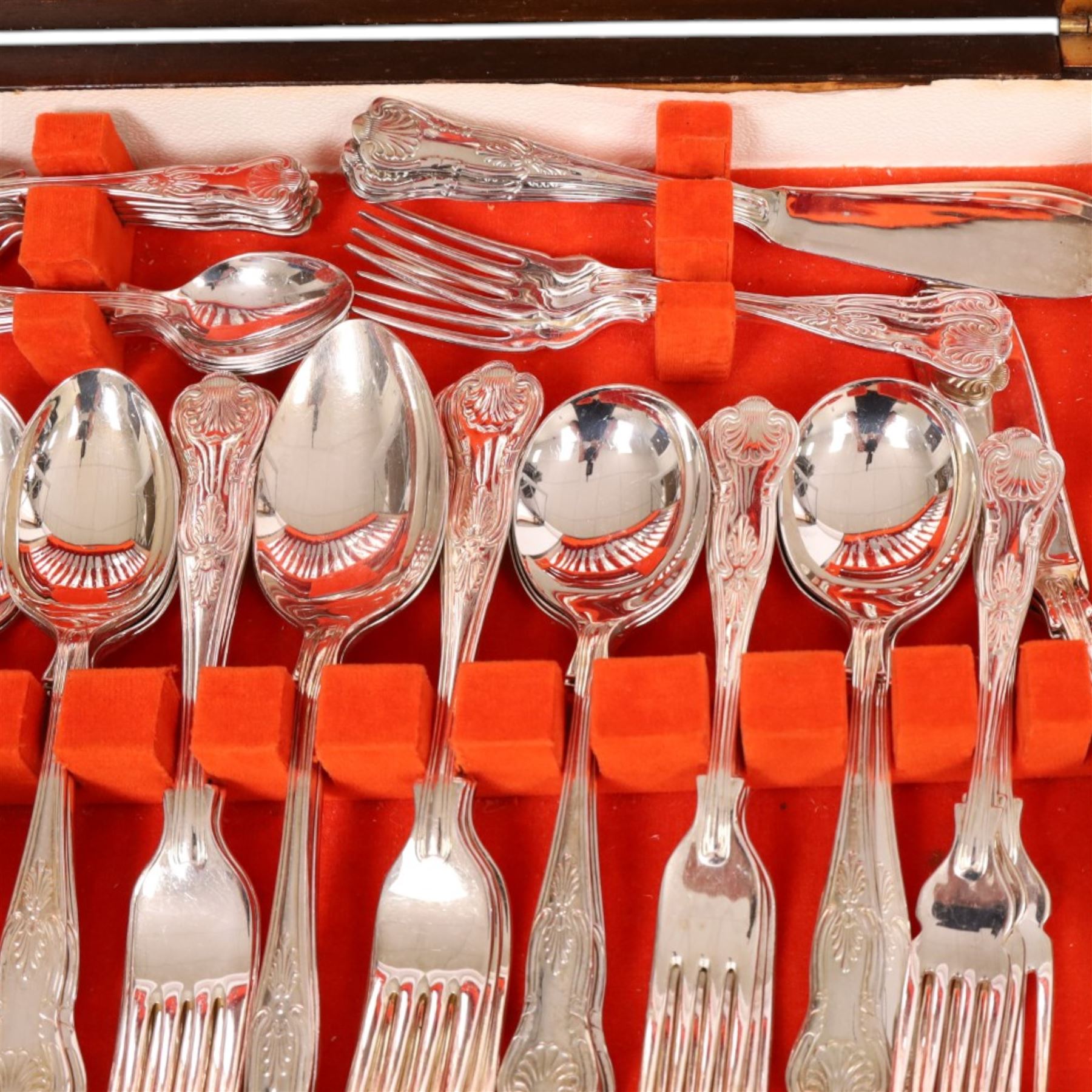 Kings pattern canteen of cutlery by Webber and Hill