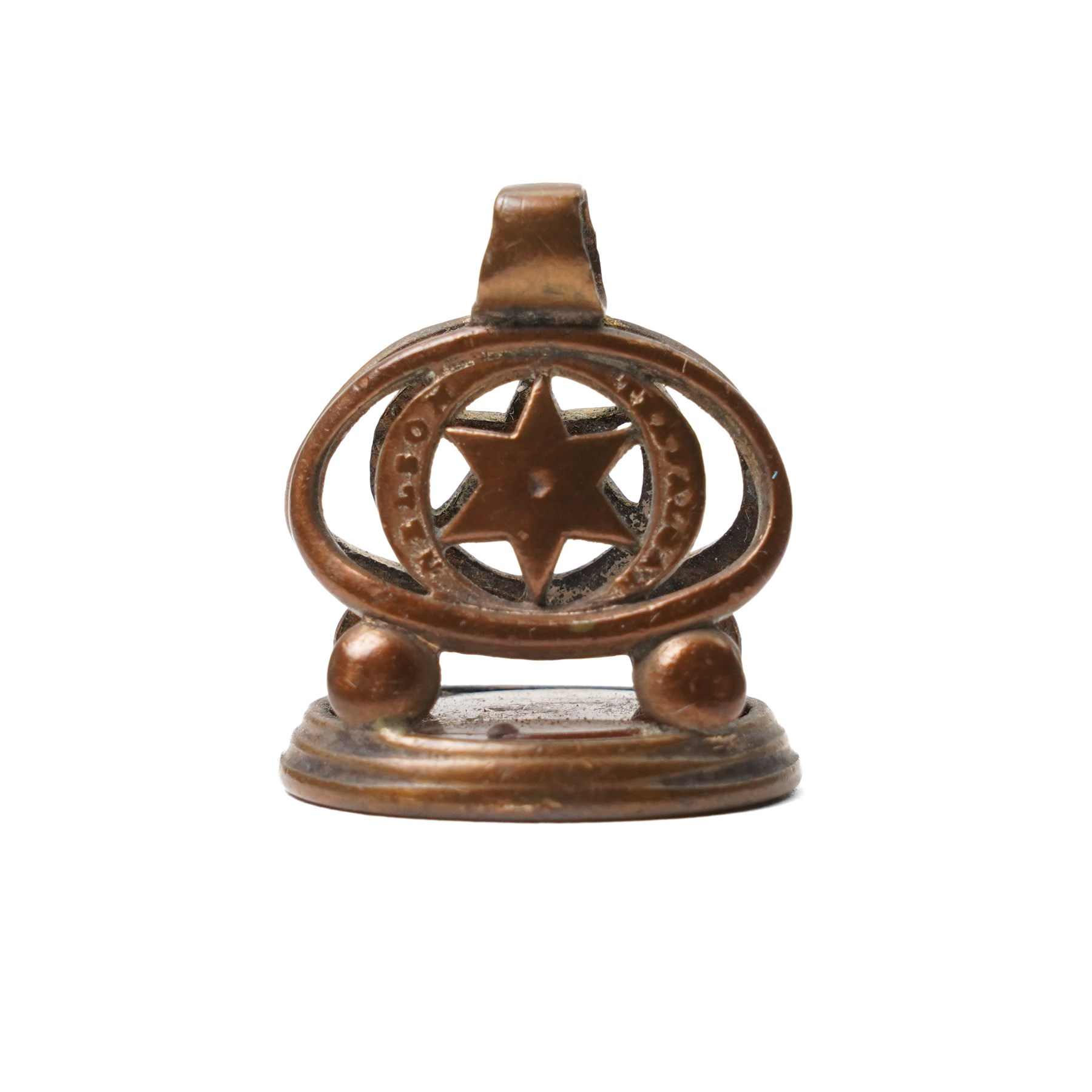19th century horn snuff mull with silvered mounts and a bronze Nelson intaglio seal 