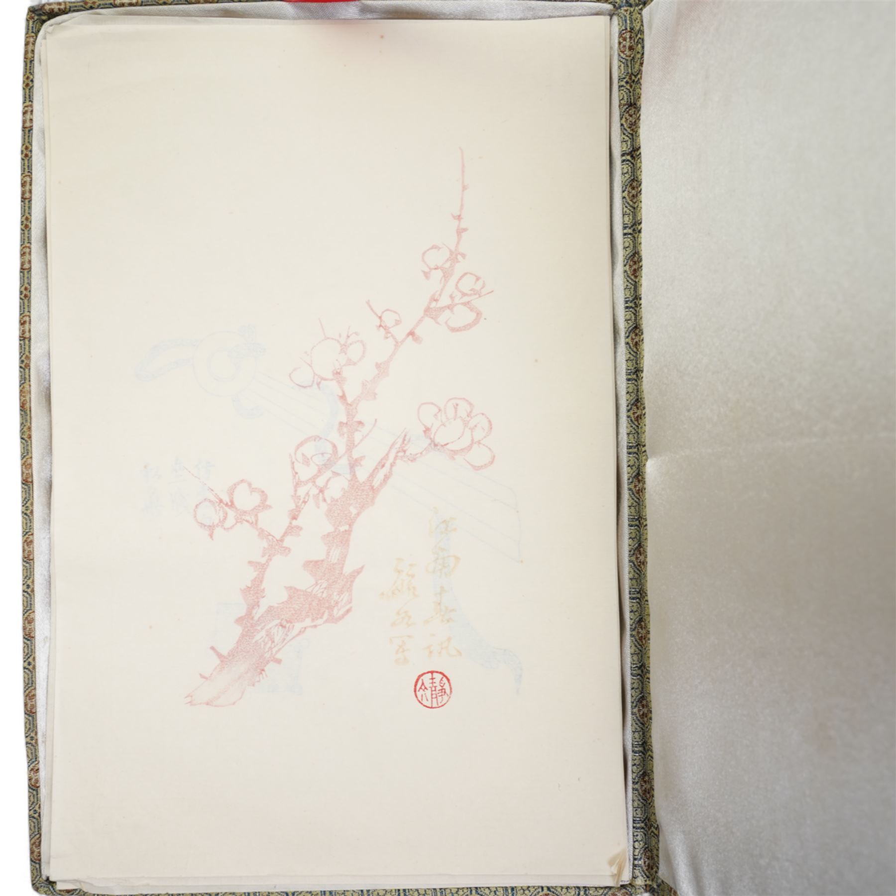 Box of Chinese Peking poetry paper decorated with woodblock prints