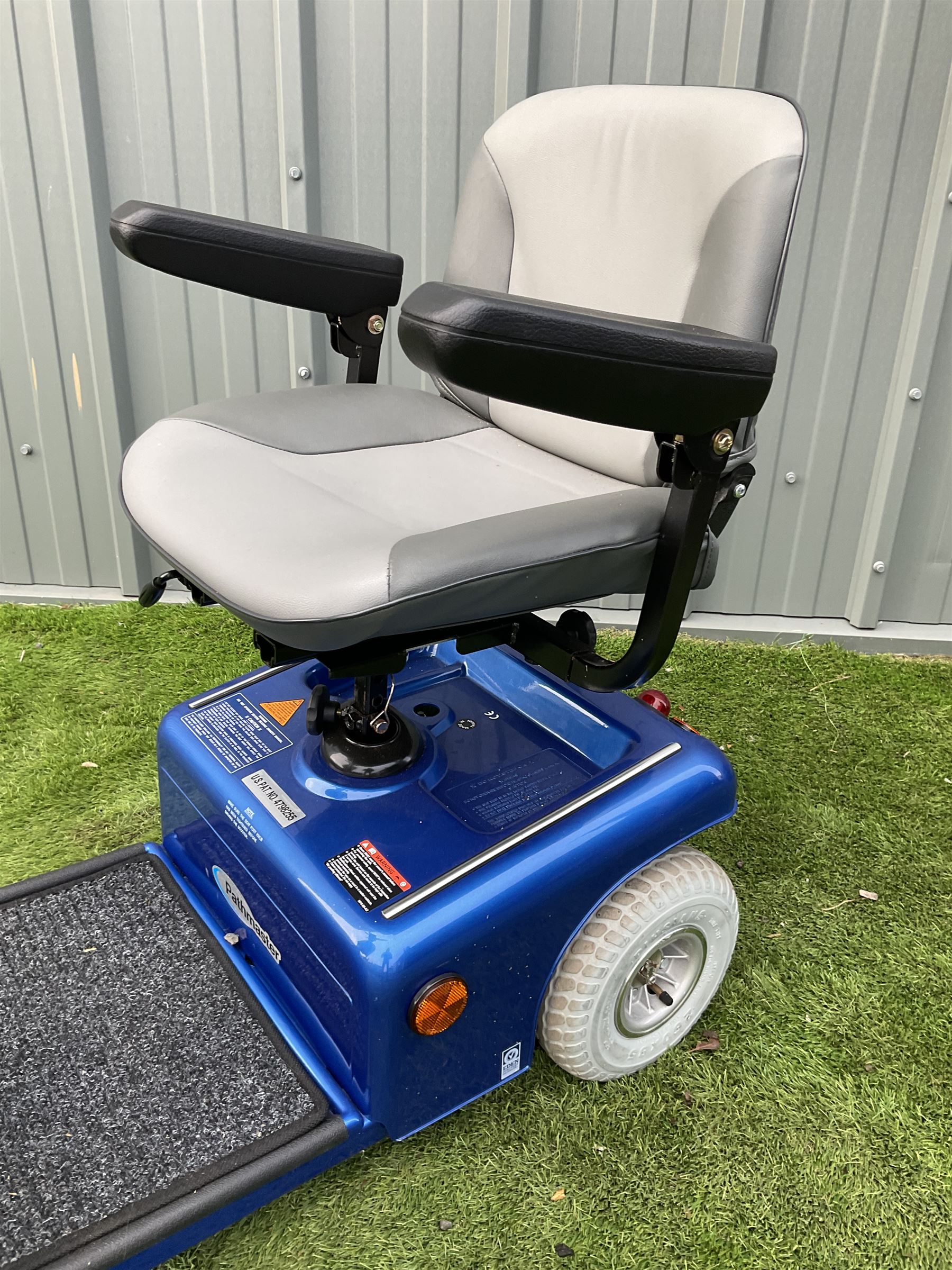 Eden Pathmaster mobility scooter in blue, adjustable swivel seat, front storage basket, pneumatic tyres, adjustable tiller - THIS LOT IS TO BE COLLECTED BY APPOINTMENT FROM DUGGLEBY STORAGE, GREAT HILL, EASTFIELD, SCARBOROUGH, YO11 3TX