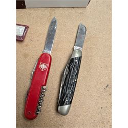 Eight pocket/pen knives, to include Victorinox Swiss Army knife, in box, Inox knife, George Wostenholm IXL knife and a Joseph Westby knife