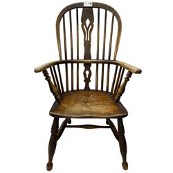 19th century elm and ash Windsor armchair
