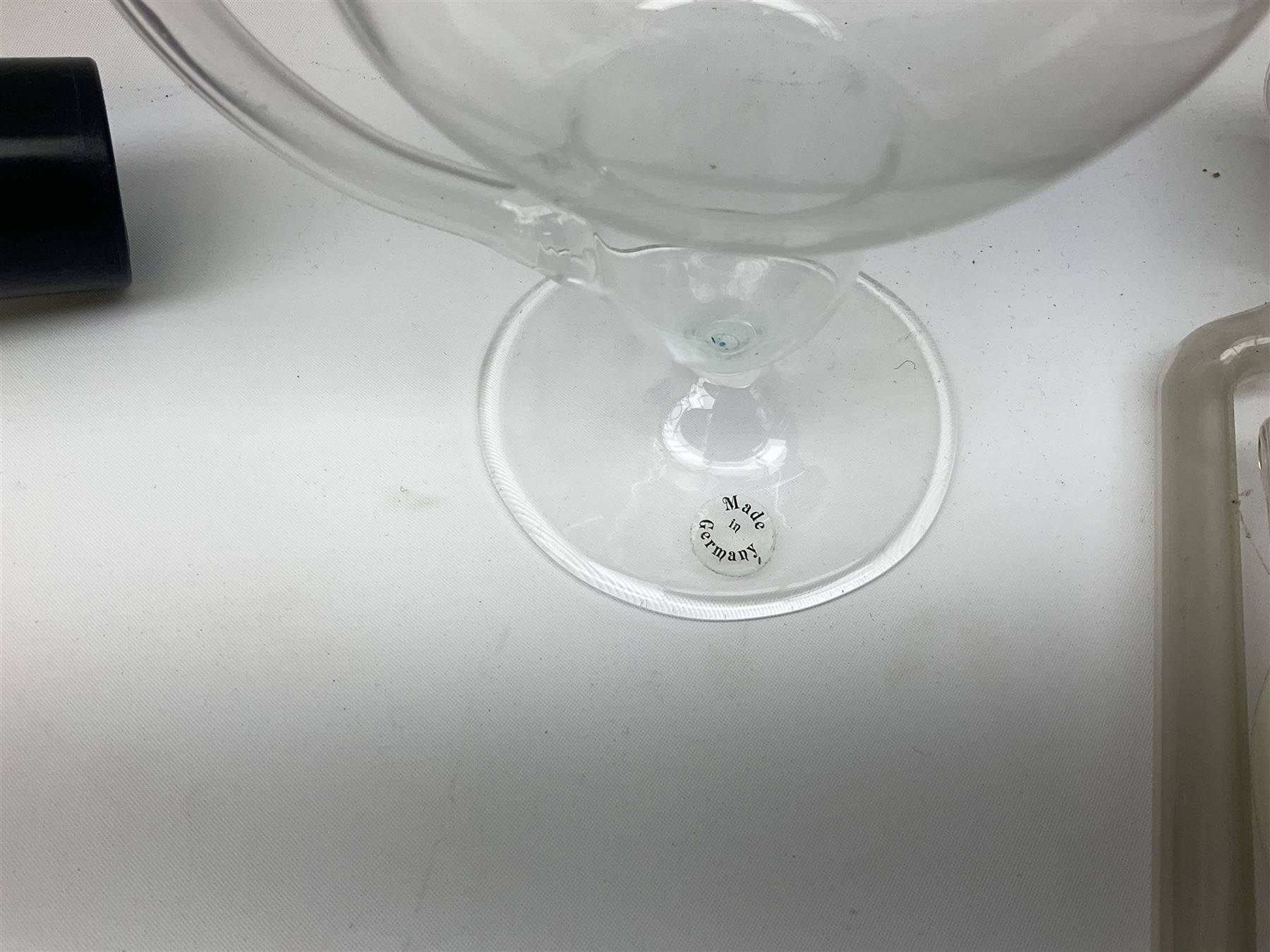 Quantity of laboratory and physics glassware including 'Guinea and Feather' equipment; boxed Latent Heat apparatus; Maltese Cross tube; atmospheric air pressure indicator flask; electroscope discharge tubes etc