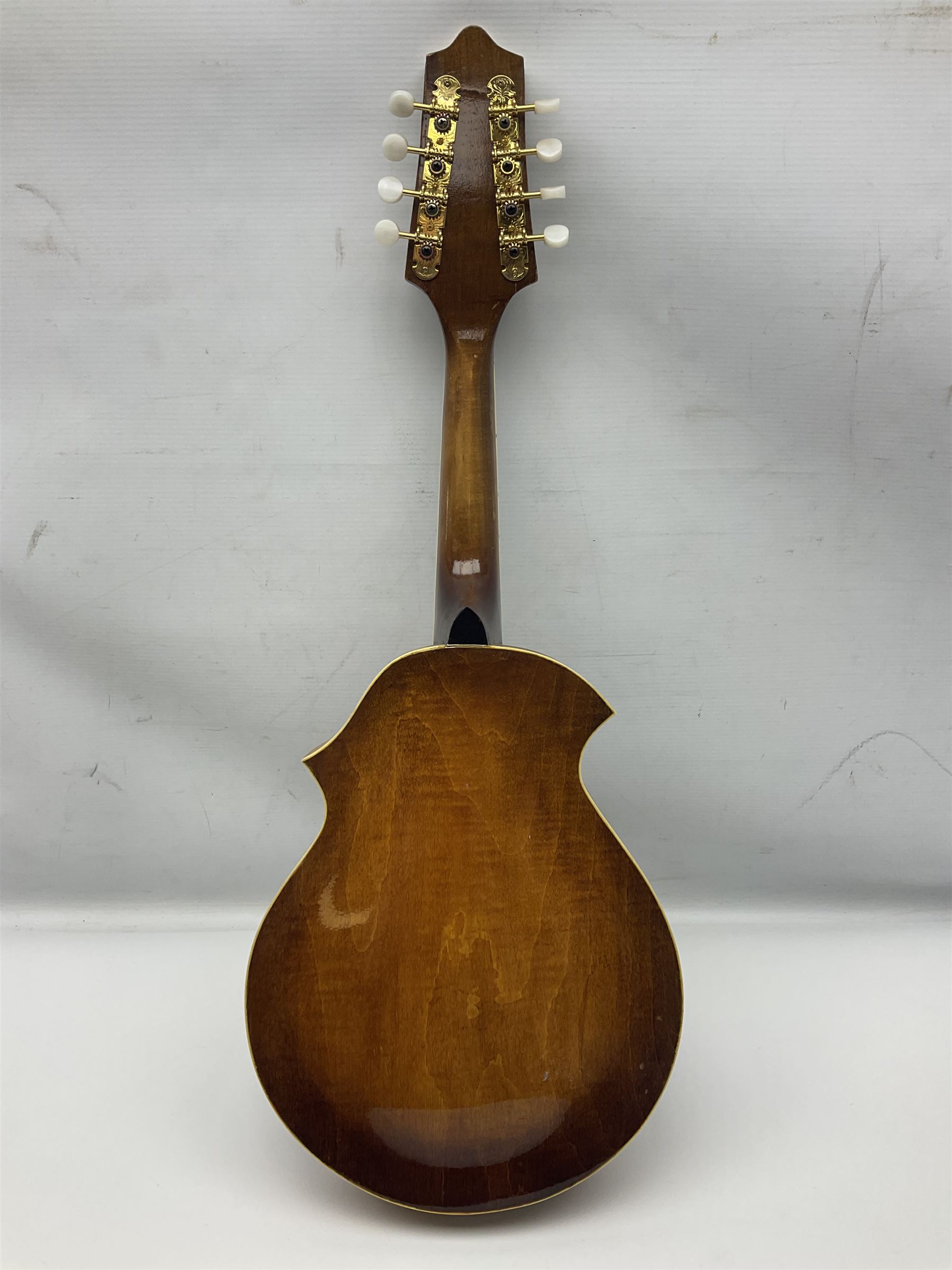 F-hole eight-string mandolin with one-piece maple back and ribs and spruce top L70cm