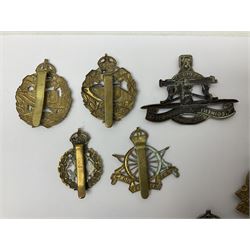 Seventeen cap badges including Expeditionary Forces Canteen, Machine Gun Corps, Tank Regiment, Jewish Battalions, Ordnance Corps, Medical Corps, Cyclist Corps, RFC & RAF, Veterinary Corps, Drake battalion etc (17)