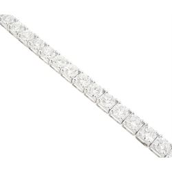 18ct white gold round brilliant cut diamond bracelet, stamped, total diamond weight approx 9.60 carat