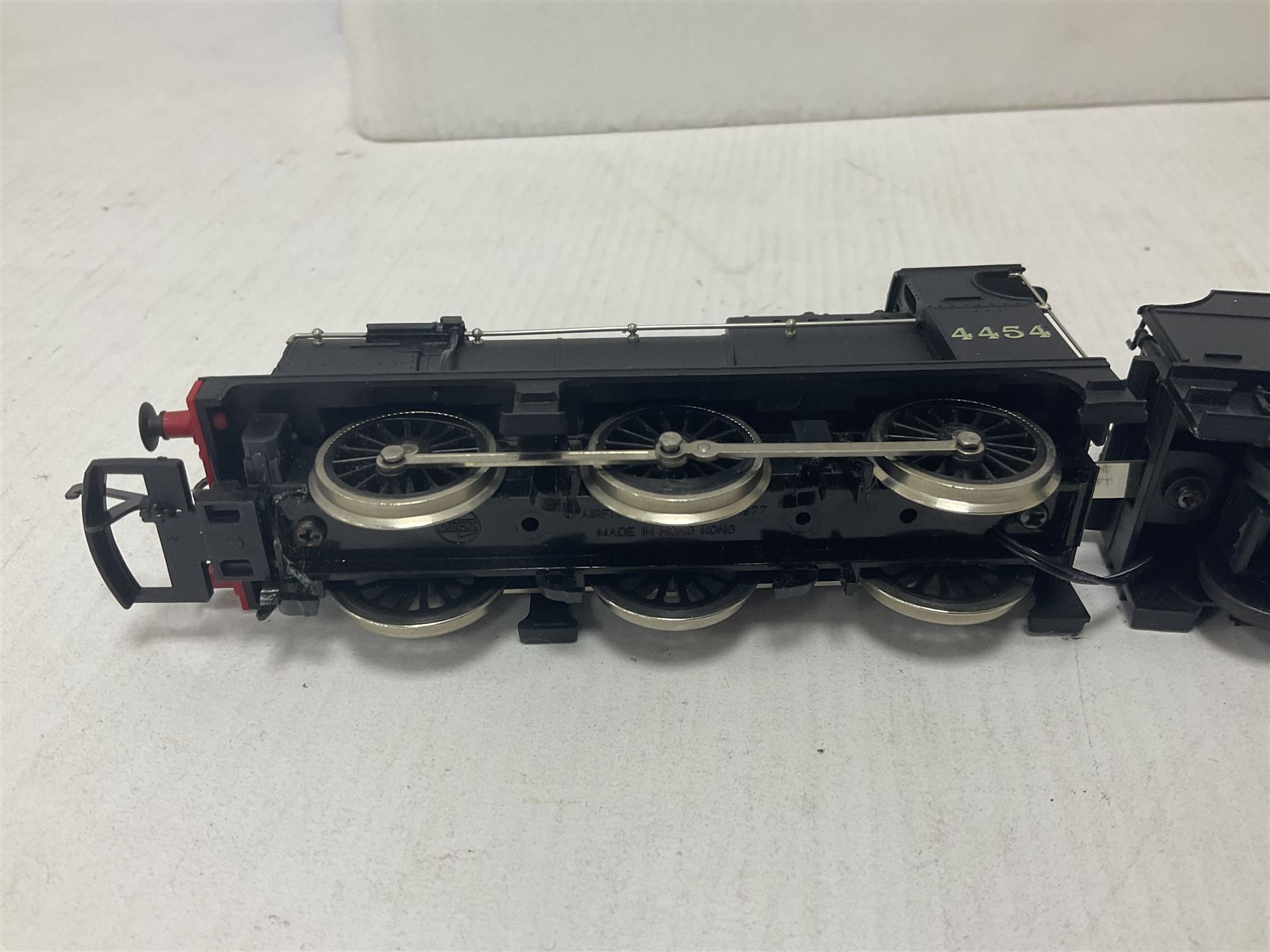 Various makers ‘00’ gauge - four locomotives comprising Mainline Railways ref.37060 Rebuilt Scot Class ‘Royal Scot’ 4-6-0 no.6100 in LMS crimson; Airfix Royal Scot Class ‘Royal Scots Fusiliers’ 4-6-0 no.6103 in LMS black and Class 4F Fowler 0-6-0 no.4454 in LMS black; Lima Class 08 Diesel 0-6-0 Shunting no.7120 in LMS black; all in original boxes (4)