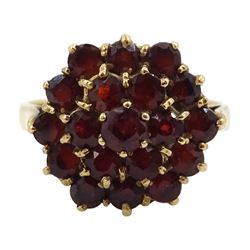 9ct gold garnet cluster ring, hallmarked