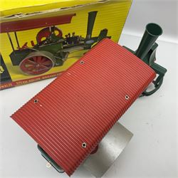 Wilesco D36 live steam roller (Dampf-Strassenwalze) 