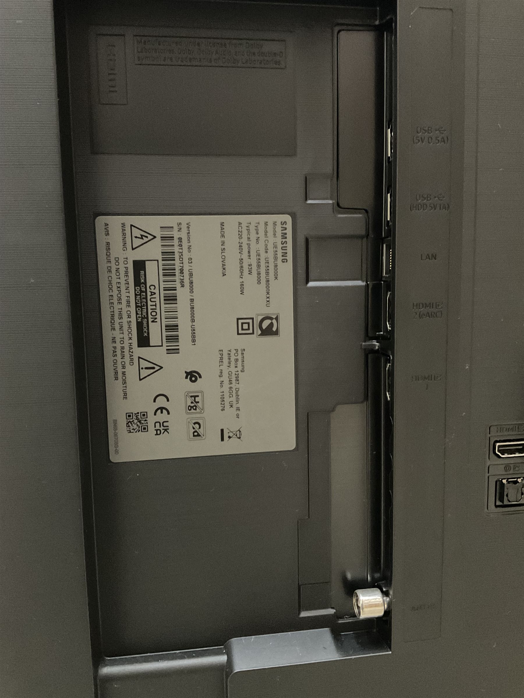 Samsung UE55BU8000K smart TV with accessories and stand  