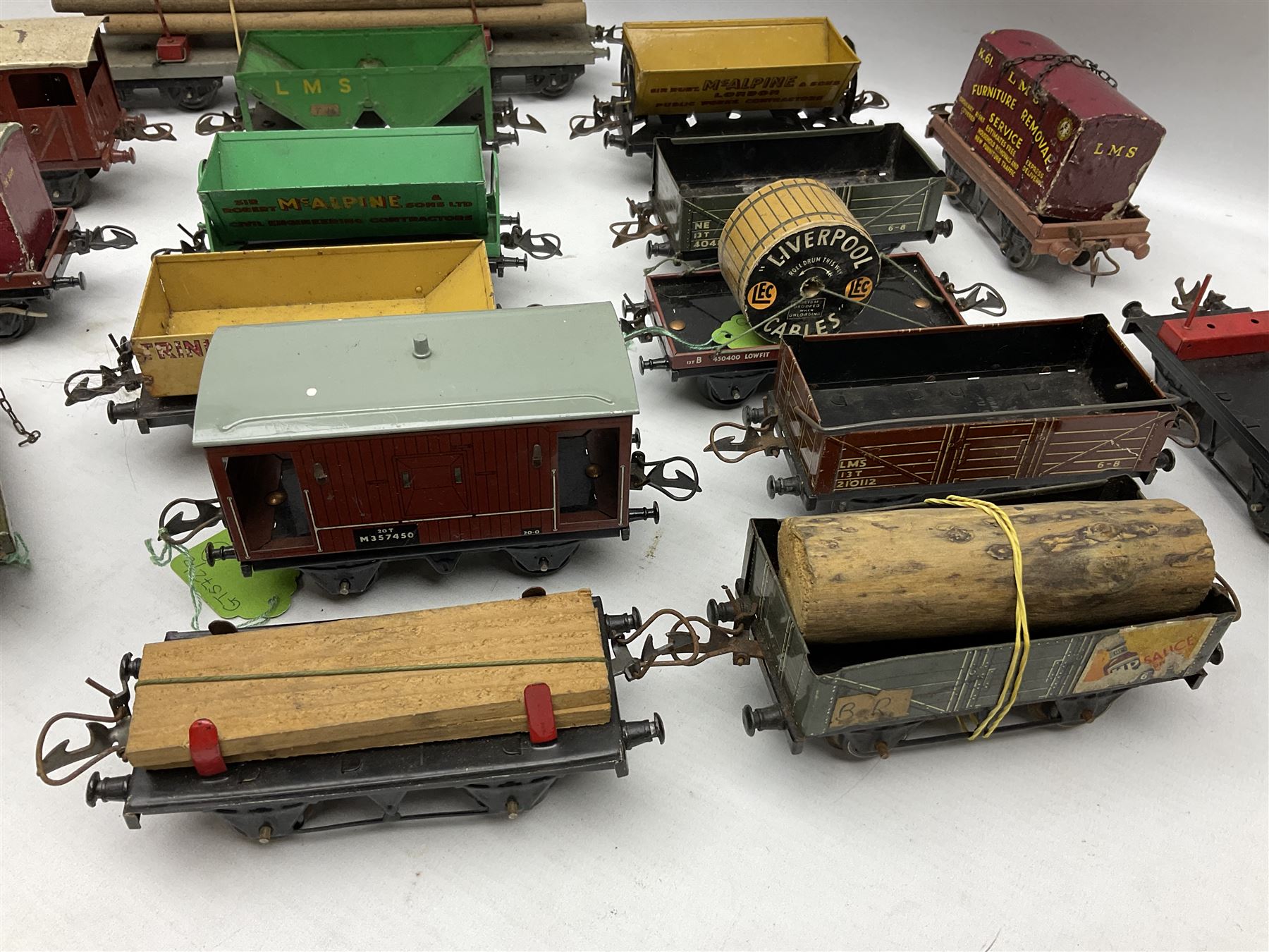 Hornby Model Railway O Gauge No.2 Lumber Wagon And Timber Wagon Plus No.2 Cattle Truck Lms. In Good