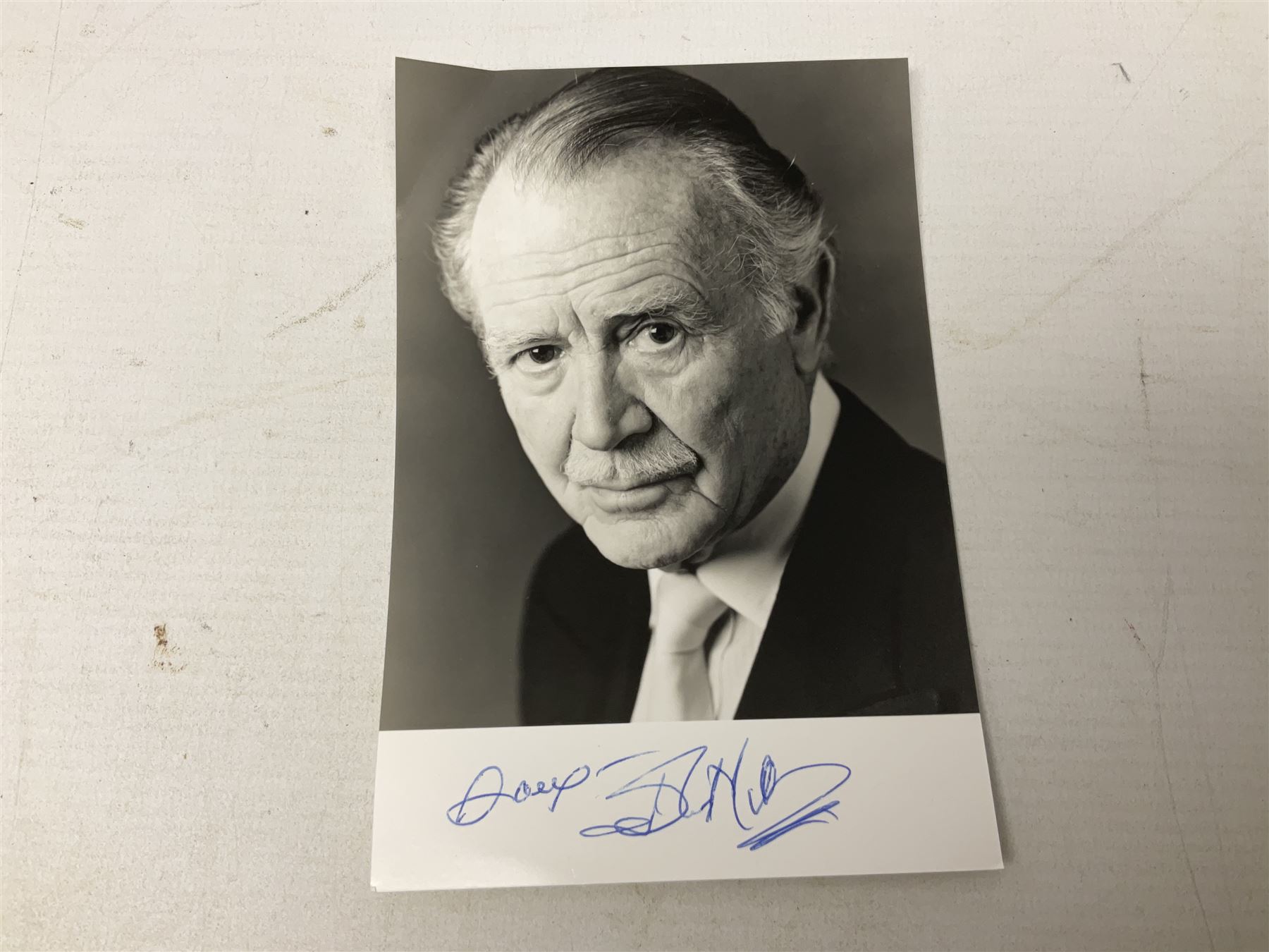 Dame Vera Lynn - collection of six signatures comprising TLS, album page and four colour photographs (including White Cliffs of Dover); signed photograph of John Mills; and signed photographs of film stars each with CoA including Bob Hope, Charlton Heston, Gene Autry, Sound of Music Julie Andrews and Christopher Plummer and Joanna Lumley