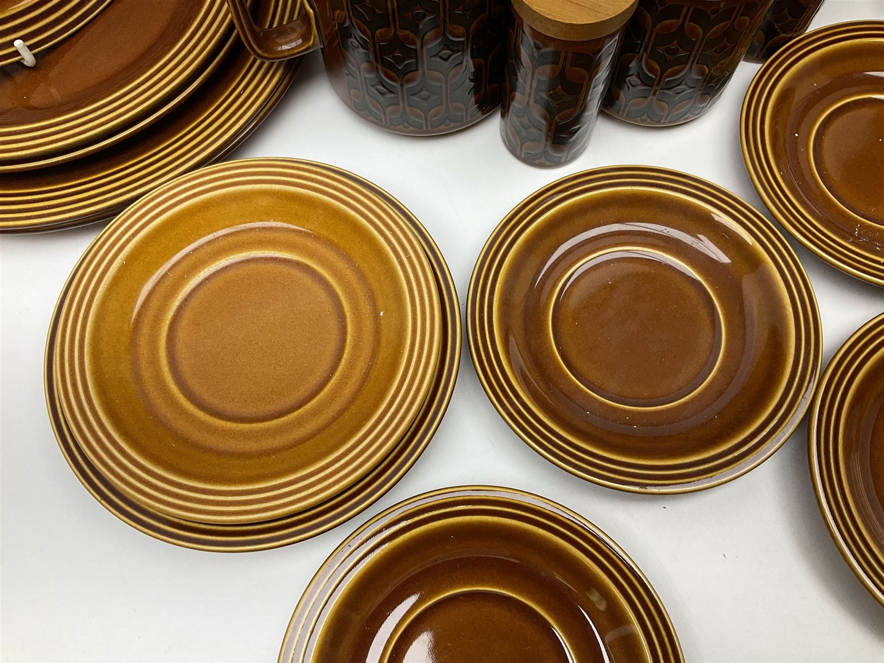 Hornsea Heirloom pattern coffee service for six, comprising of coffee pot, covered sucrier, milk jug, hot water jug, dessert plates, side plates, dinner plates, jug, salt and pepper shakers and serving platter 