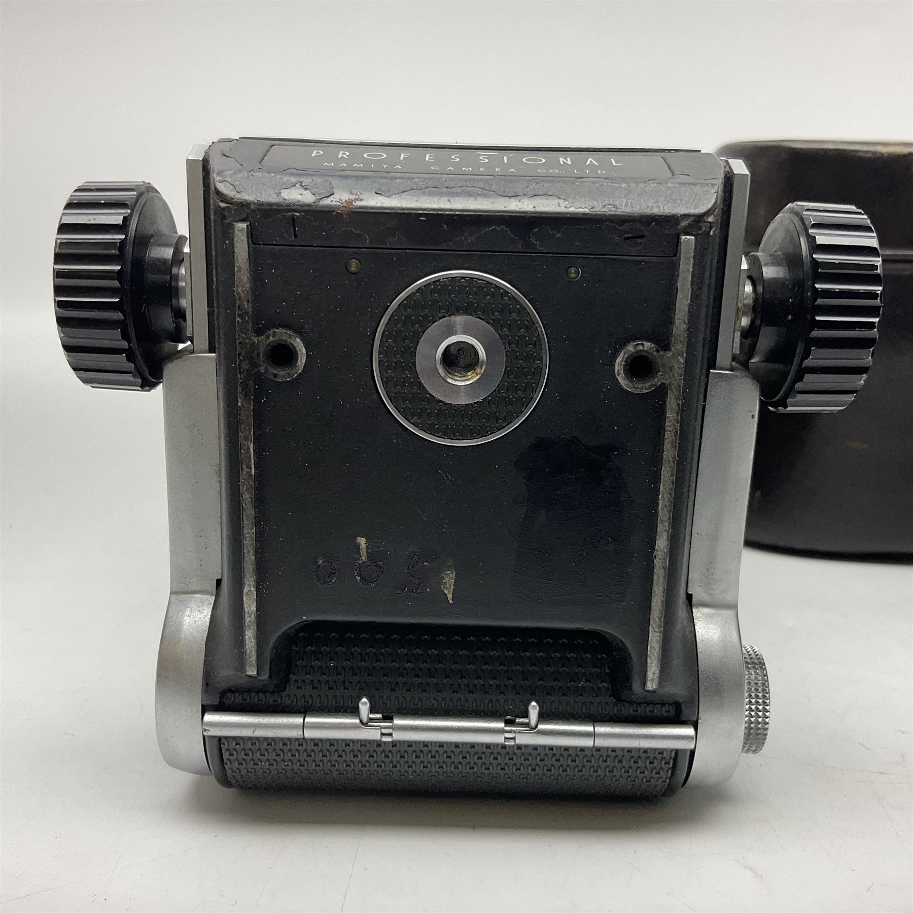 Mamiyaflex C3 TLR camera body, serial no. 2399634, with 'Mamiya Sekor 1:4.5 f=18cm' lens, serial no. 690864 and 736076