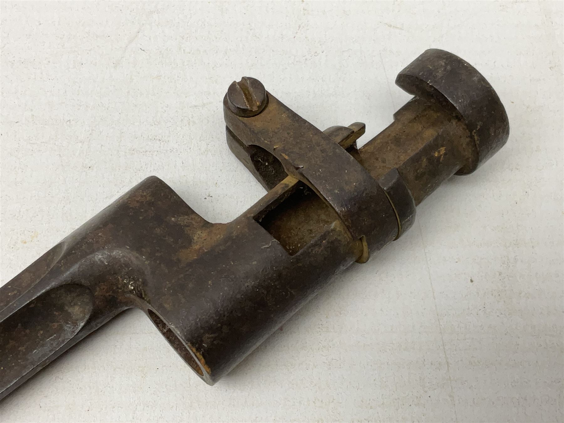 French model 1866 sabre bayonet, the 57.5cm curving blade marked St. Etienne 1873; in associated steel scabbard L71cm; and Mosin-Nagant M1891 socket bayonet with 43cm cruciform blade No.37068 (no scabbard) (2)