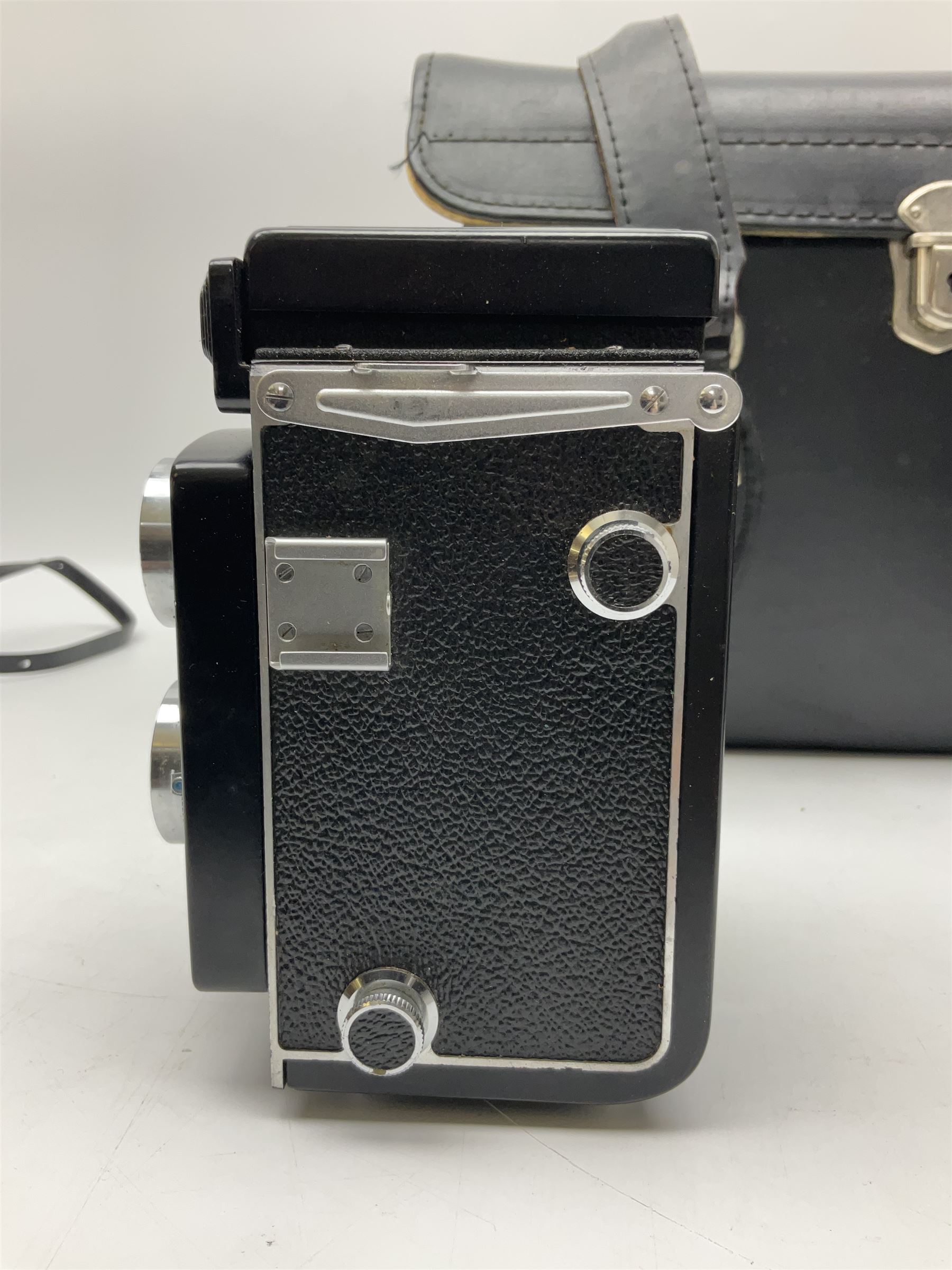 Yashica-A camera body, serial no. A4080073, with 'Yashikor 1:3.5 f=80mm' lens, serial no. 209272 and 'Yashikor 1:3.5f=80mm' lens, serial no 22942, together with Yashica TL-Electro camera body, serial no. 5054162 with 'Yashinon-DS 50mm 1:1.9  40056038