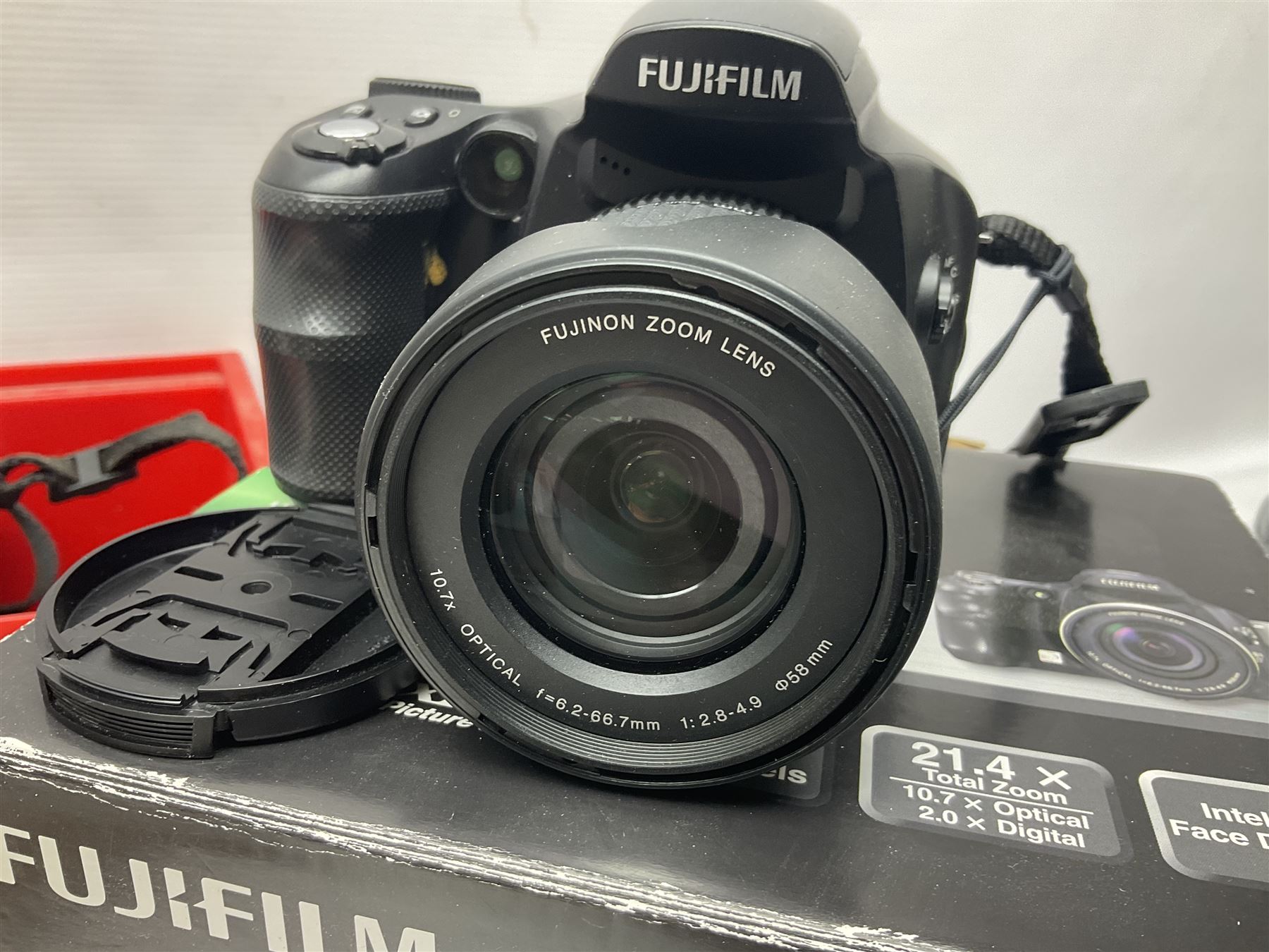 Minolta Dynax 5xi camera body serial no 17222646 with 'AF Zoom Xi 28-80mm 1:4(22)-56' lens serial no 17220881, Minolta SRT101 camera body serial 1944687, Lumix camera body serial no K6SC10168 etc 