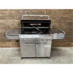 BBQ - Weber Summit stainless gas barbeque,, with cover