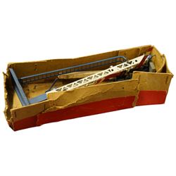 Quantity of 0 Gauge model railway, including Hornby and Meccano locomotives, rolling stock track, buildings etc; and a s Hornby 00 Gauge freight set, incomplete 