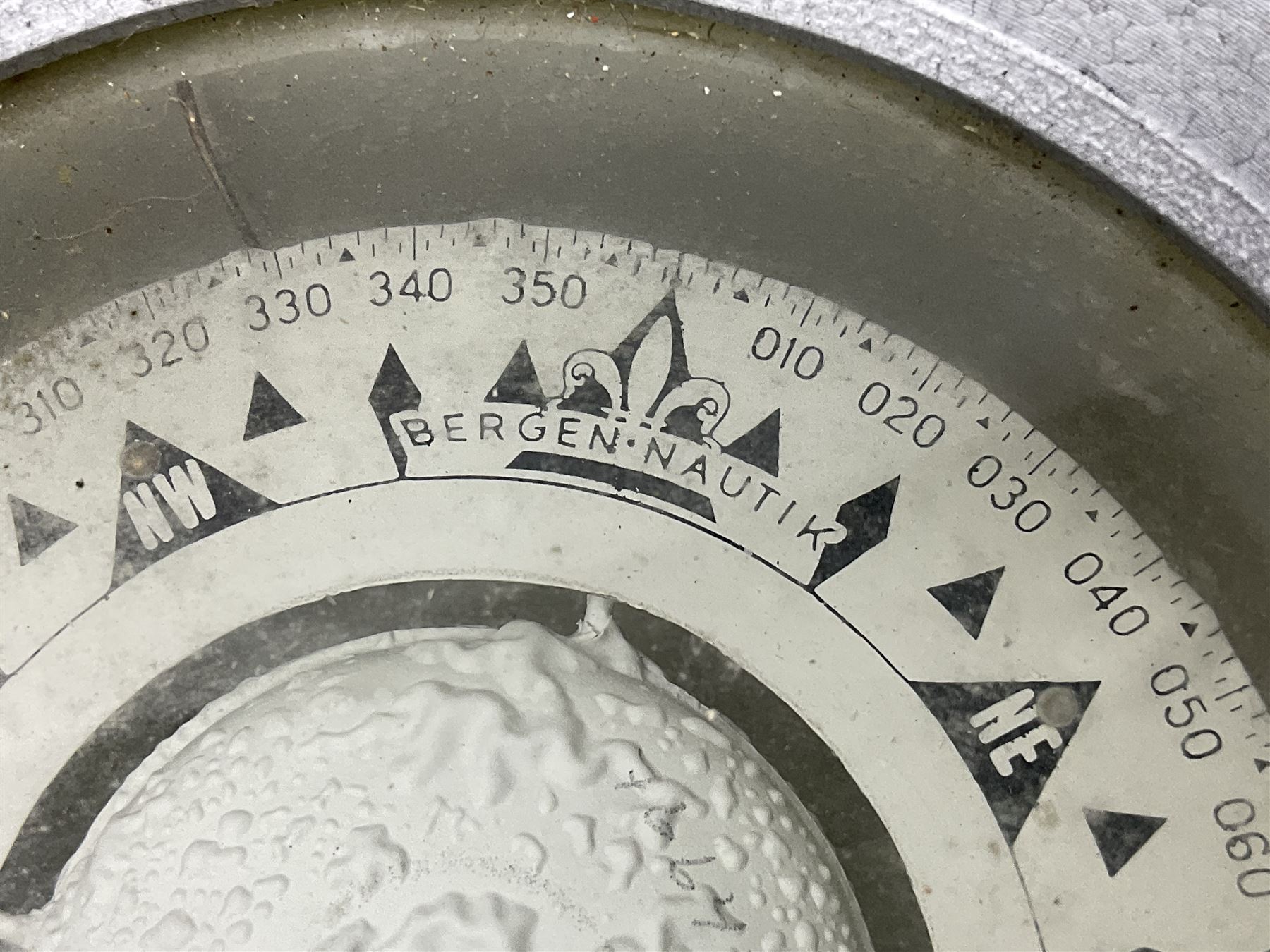 Ship's lifeboat gimble compass in binnacle, with plaque 'Bergen Nautik Instrumentfabrikk ..... Norway. Type BN25COL No.770559' 