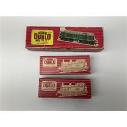 Hornby Dublo - two-rail Class R1 0-6-0 Tank locomotive No.31337 with instructions and tested tag; 2207 Class R1 0-6-0 Tank locomotive in green No.31340; and re-painted 2230 1000 B.H.P. Diesel Electric locomotive No.D8006; all in red striped boxes (3)