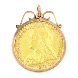Queen Victoria 1896 gold full sovereign coin, loose mounted in 9ct gold pendant