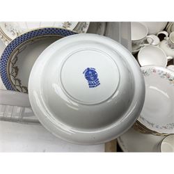 Mayfair tea and dinner wares decorated with floral design and gilding, to include lidded tureen, tea and coffee pots and cups, dinner plates etc, together wtih a quantity of Burslem Till & Sons Empire bowls etc