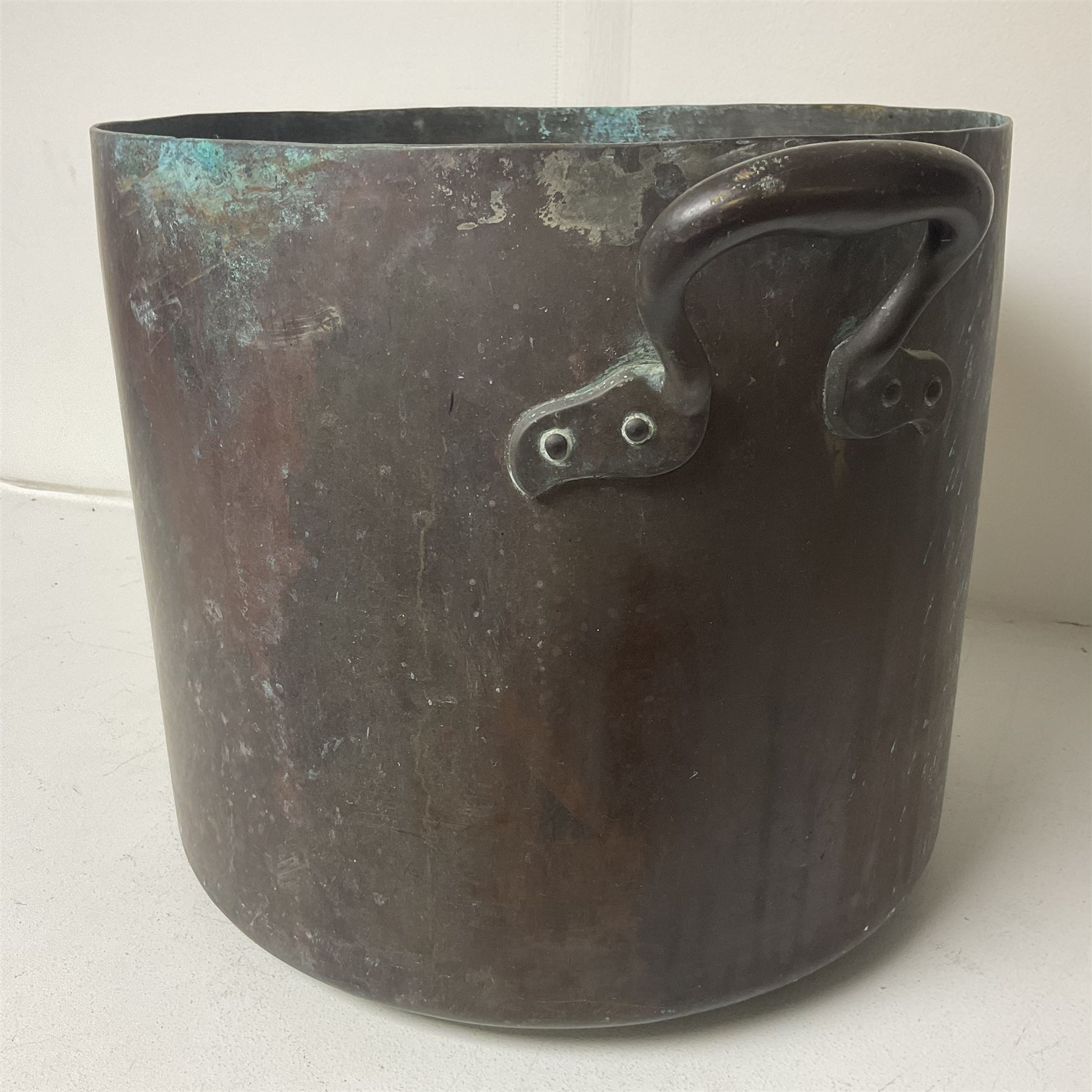 Twin handled copper boiling pan with fitting for a tap, H36cm, D39cm 