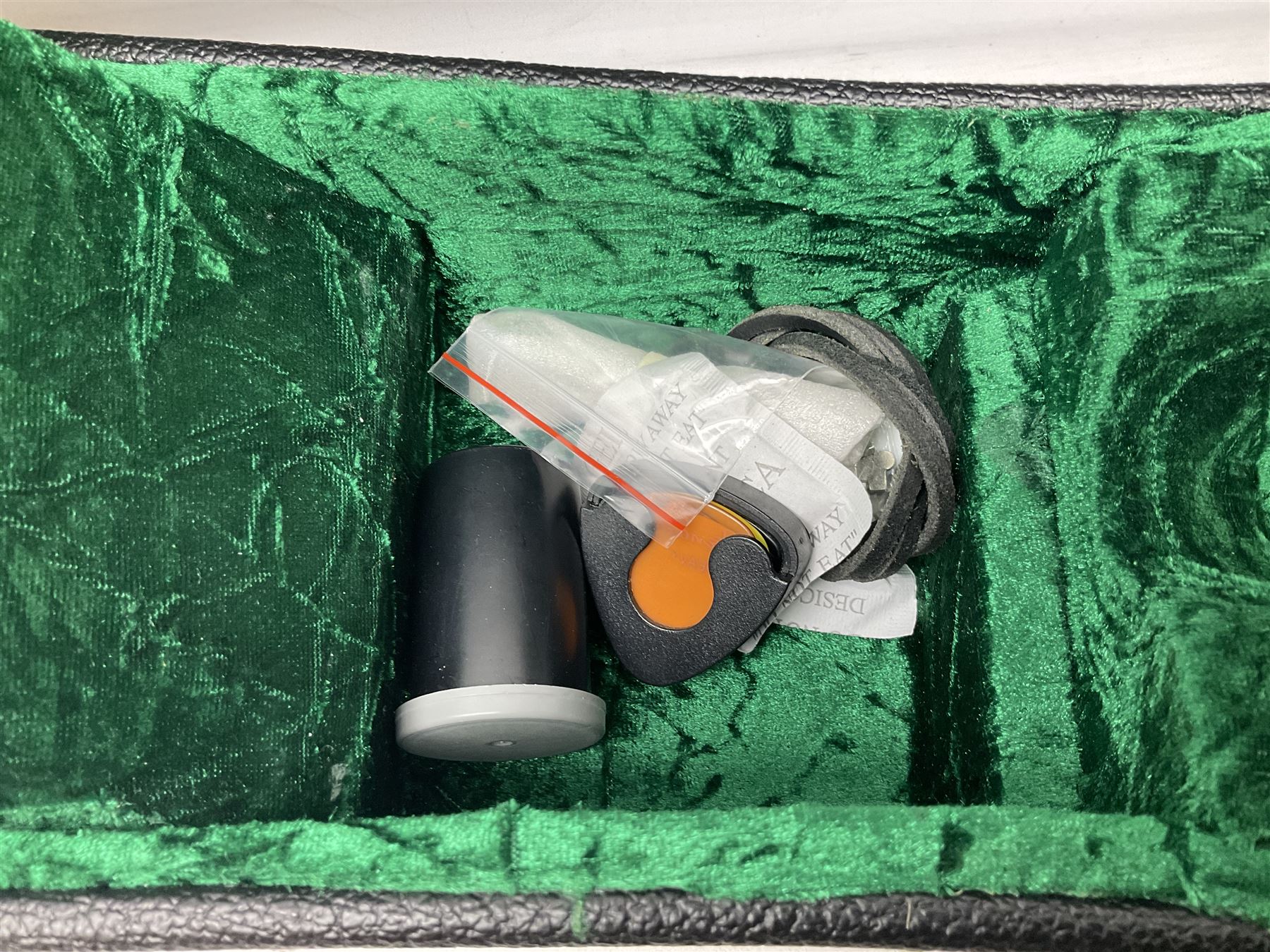 Eastman eight-string mandolin model MD504, serial no.140435406, L66cm; in TGI hard carrying case; together with case of instructional CDs