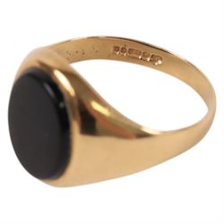 9ct gold black onyx signet ring, hallmarked 