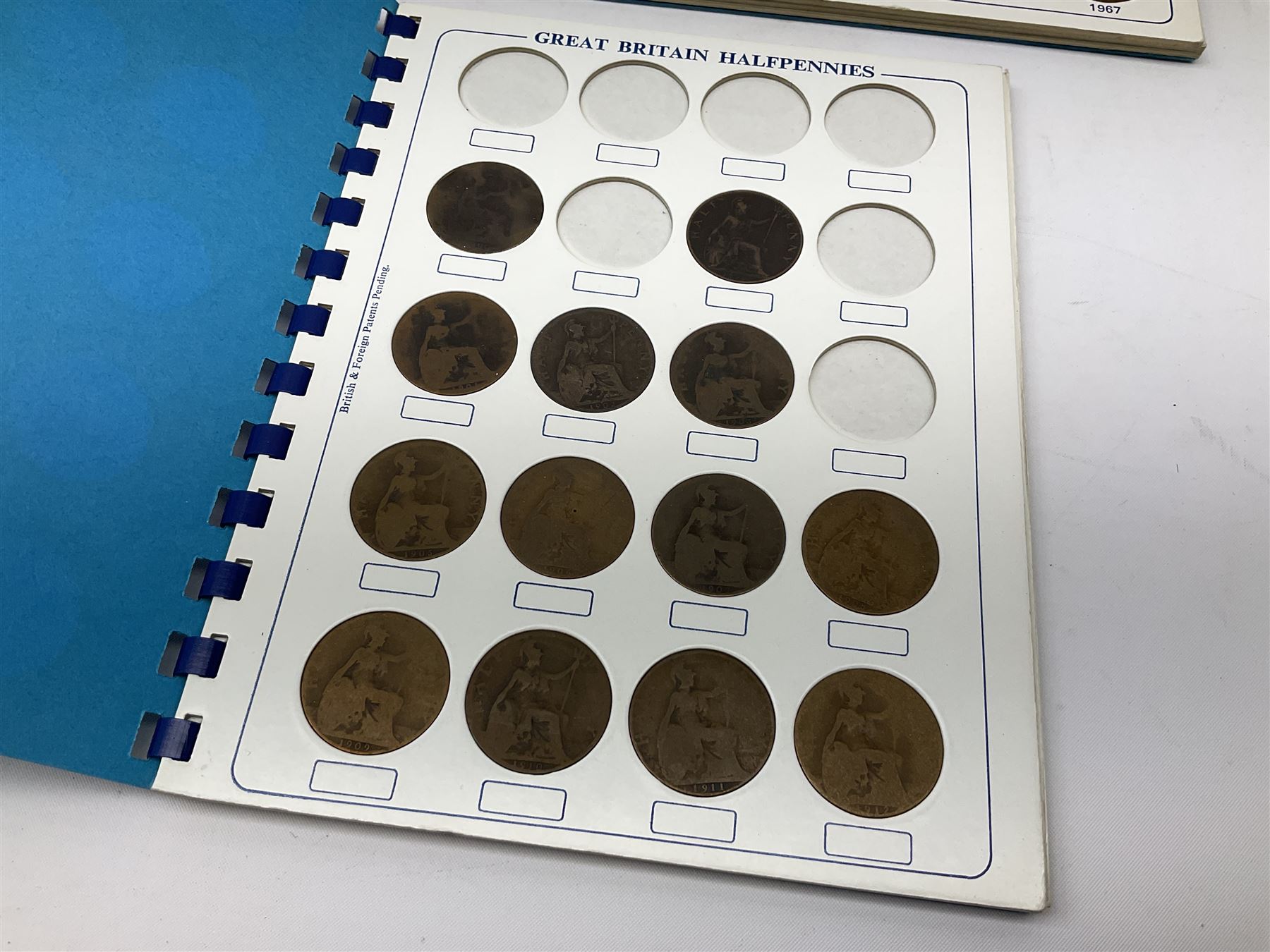 Great British and World coins including part filled Whitman folders, pre-decimal pennies, commemorative crowns, brass threepence pieces, small number of banknotes, etc