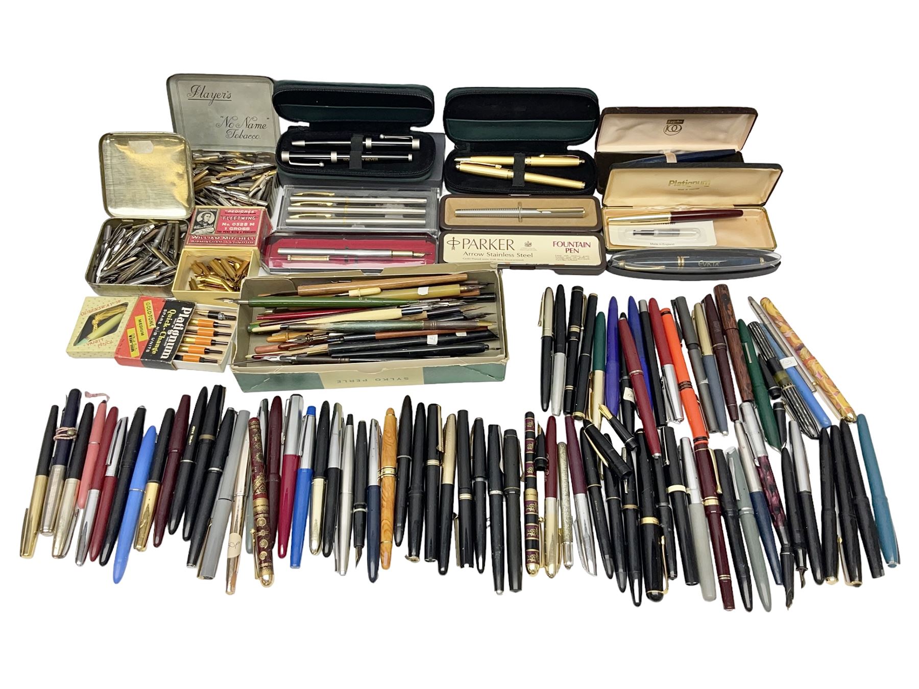 Large quantity of fountain and calligraphy pens, to include examples by Parker, Waterman, Platignum, Universal and Osmiroid, together with a selection of nibs