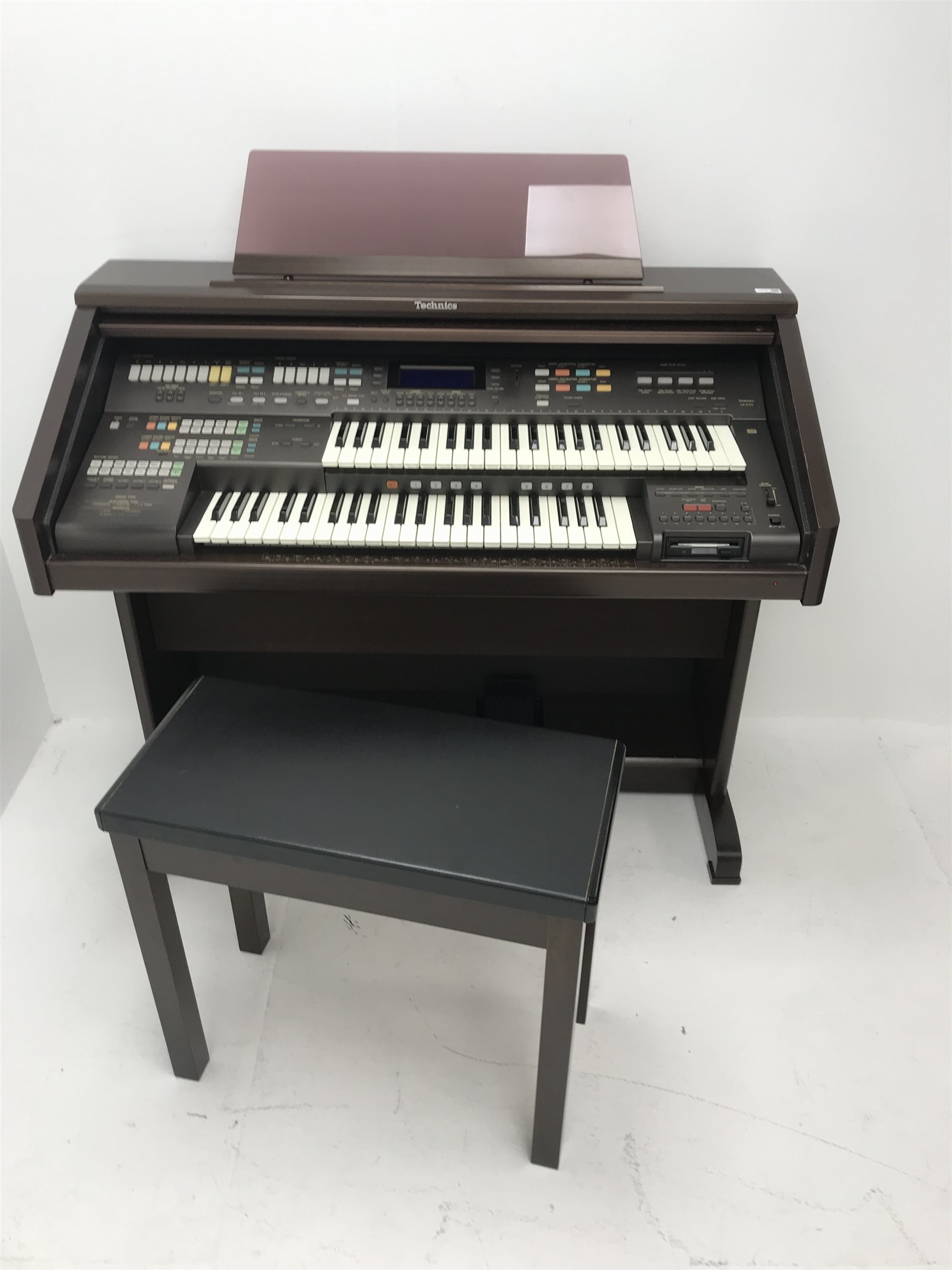 Technics SXEA5 electric organ (W111cm, H101cm, D57cm) and stool The