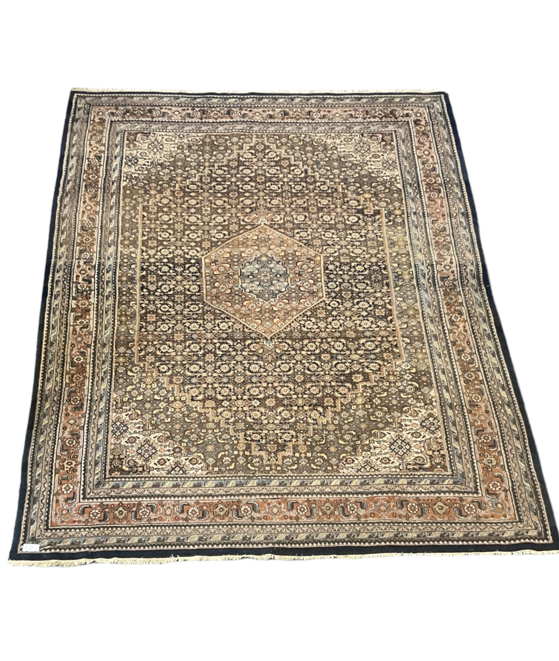 Persian Bidjar hand knotted carpet, beige and red ground