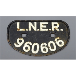  1930s/ 40s L.N.E.R cast iron D shaped Wagon Plate, No.960606, W28cm, H16.5cm   